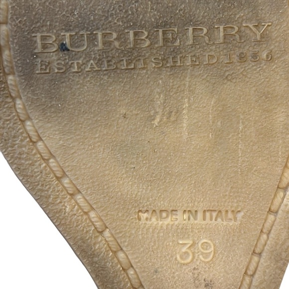 Burberry Nova Check Red Patent Leather Espadrille Wedge Sandals Size 39 IT, 8 US - Picture 8 of 14